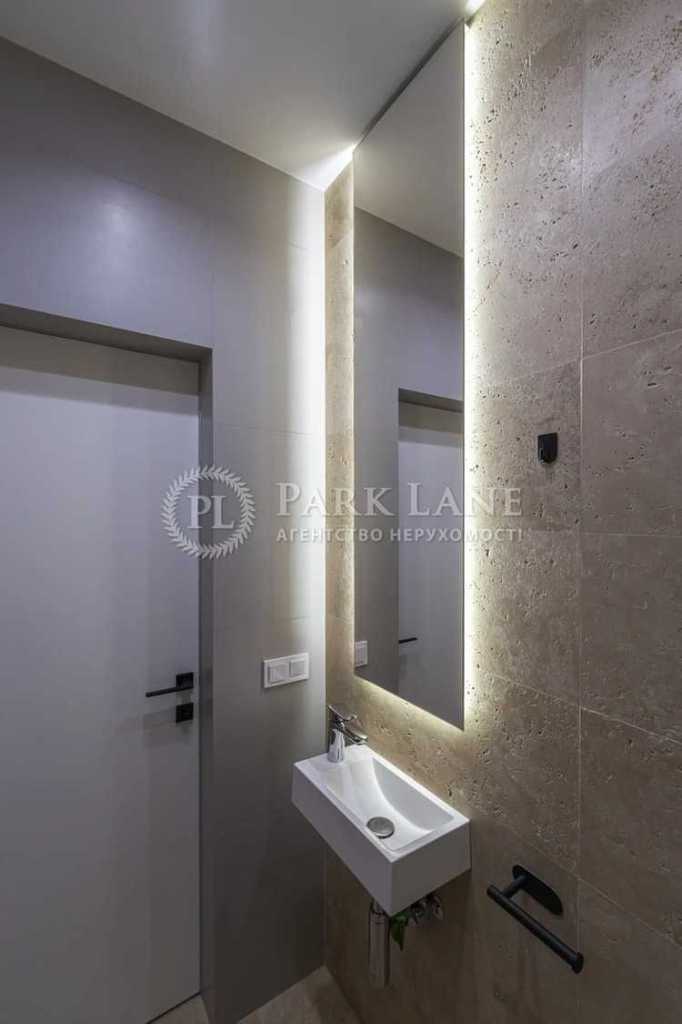 Продаж 2-кімнатної квартири 64 м², Каховська вул., 62А