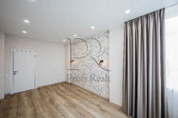 Продажа 2-комнатной квартиры 61 м², Боголюбова ул., 9А, 9Б