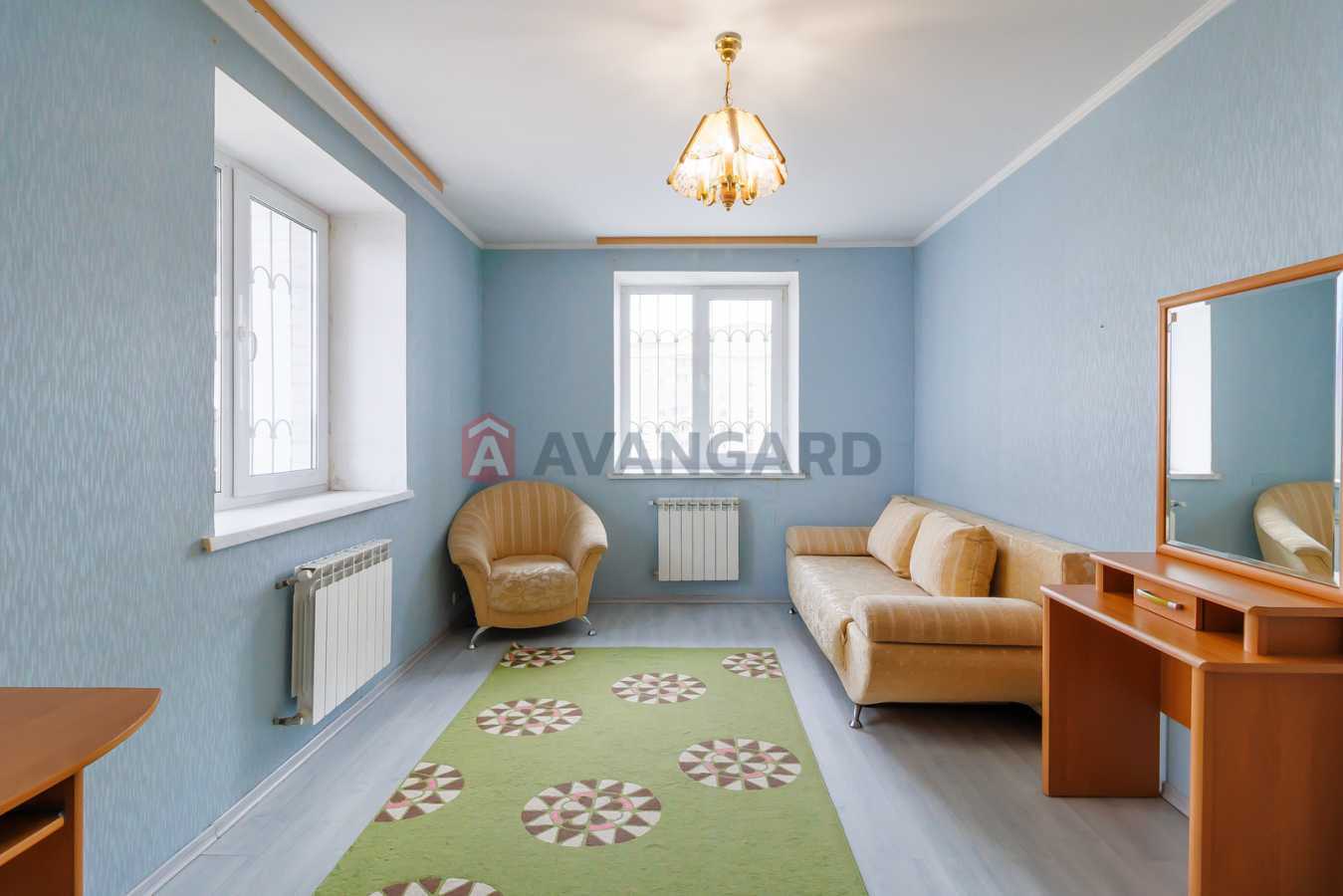 Продажа 4-комнатной квартиры 121.8 м², Центральная ул., 33/1