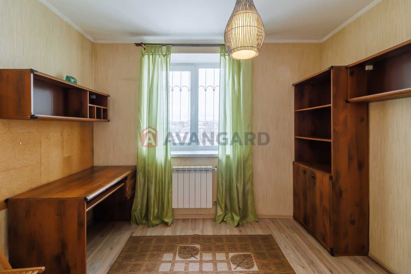 Продажа 4-комнатной квартиры 121.8 м², Центральная ул., 33/1