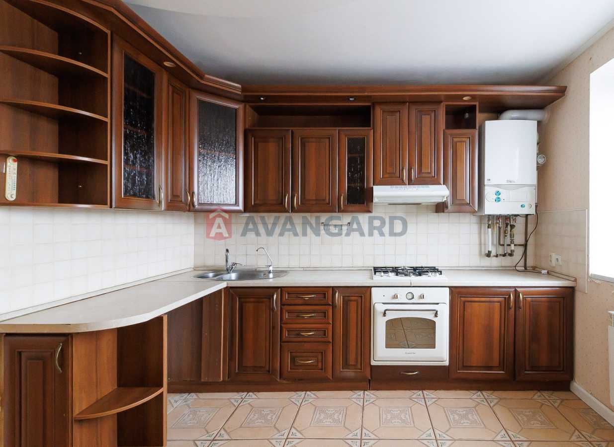 Продажа 4-комнатной квартиры 121.8 м², Центральная ул., 33/1