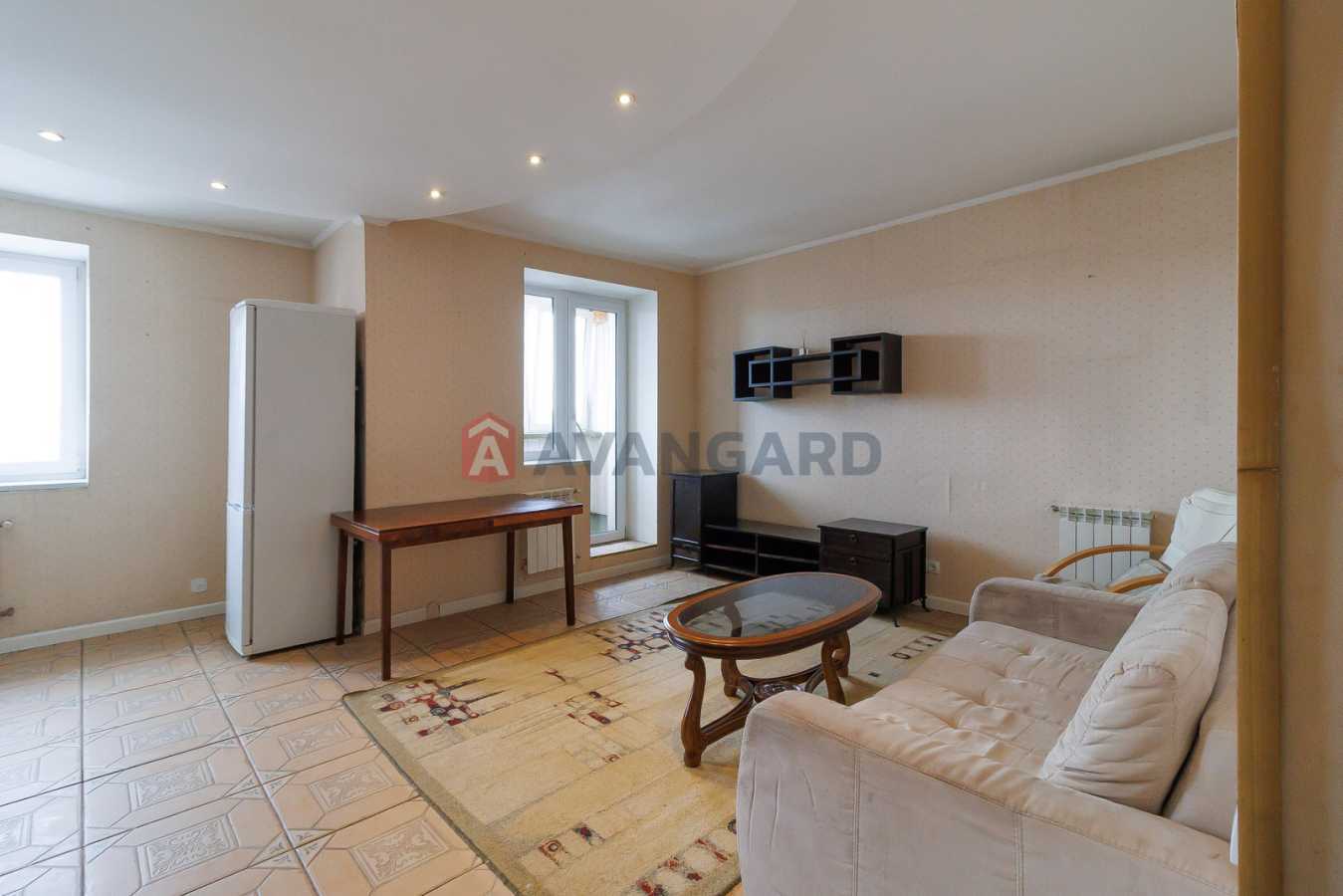 Продажа 4-комнатной квартиры 121.8 м², Центральная ул., 33/1