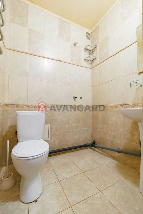 Продажа 4-комнатной квартиры 121.8 м², Центральная ул., 33/1