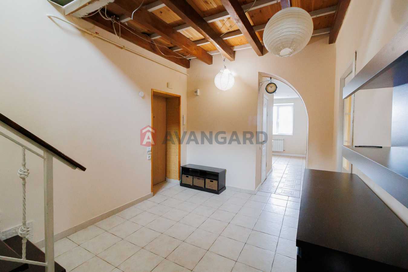 Продажа 4-комнатной квартиры 121.8 м², Центральная ул., 33/1