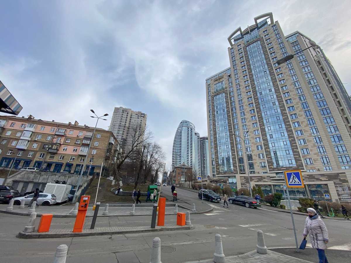 Продажа другого торгового помещения 60 м², Иоанна Павла II ул., 7