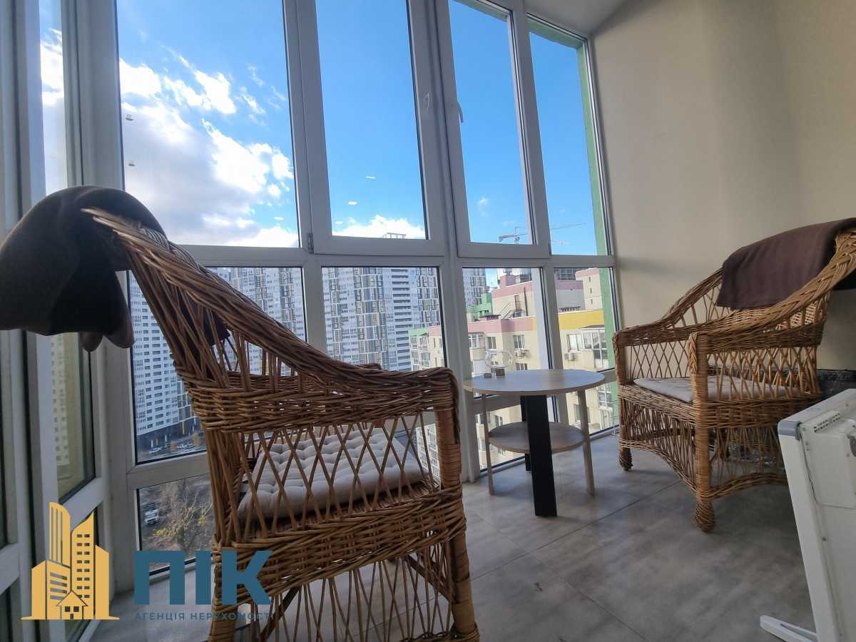 Продажа 1-комнатной квартиры 47.5 м², Комбинатная ул., 25