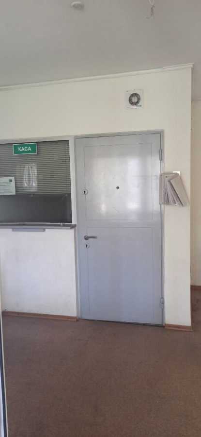 Продаж офісу 38.7 м², Полтавська, 8