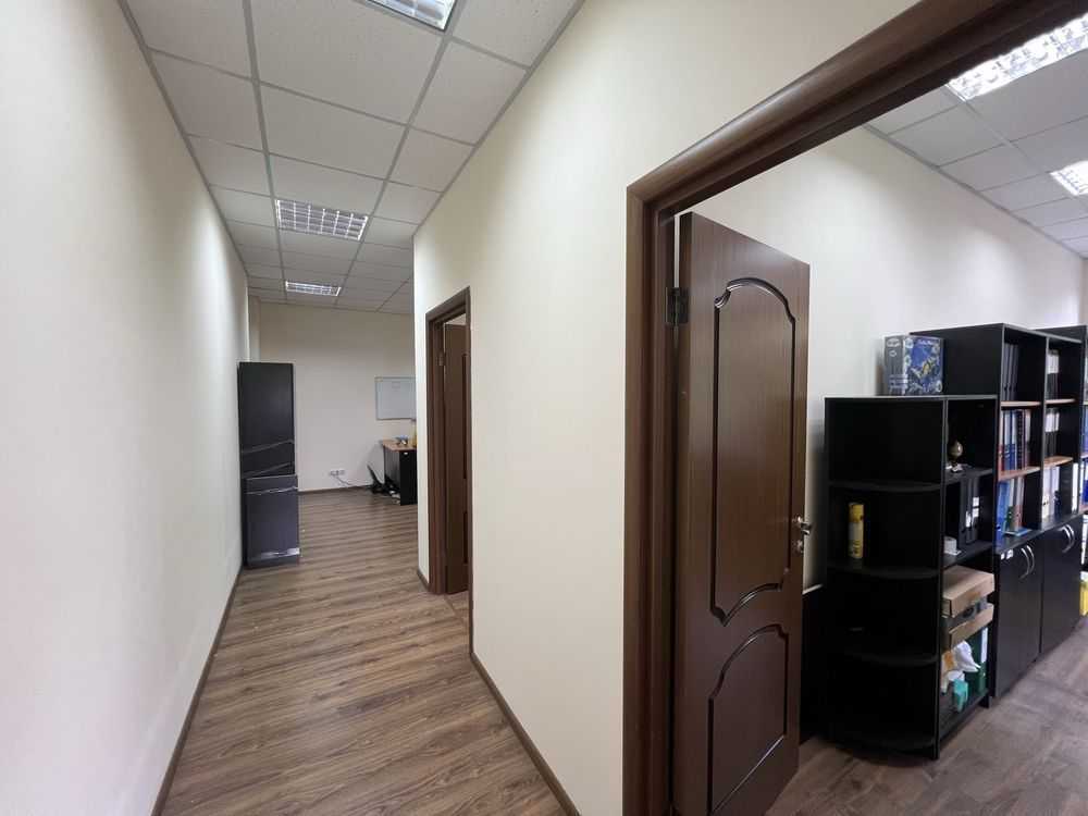 Оренда офісу 96.5 м², Нижній Вал вул., 15