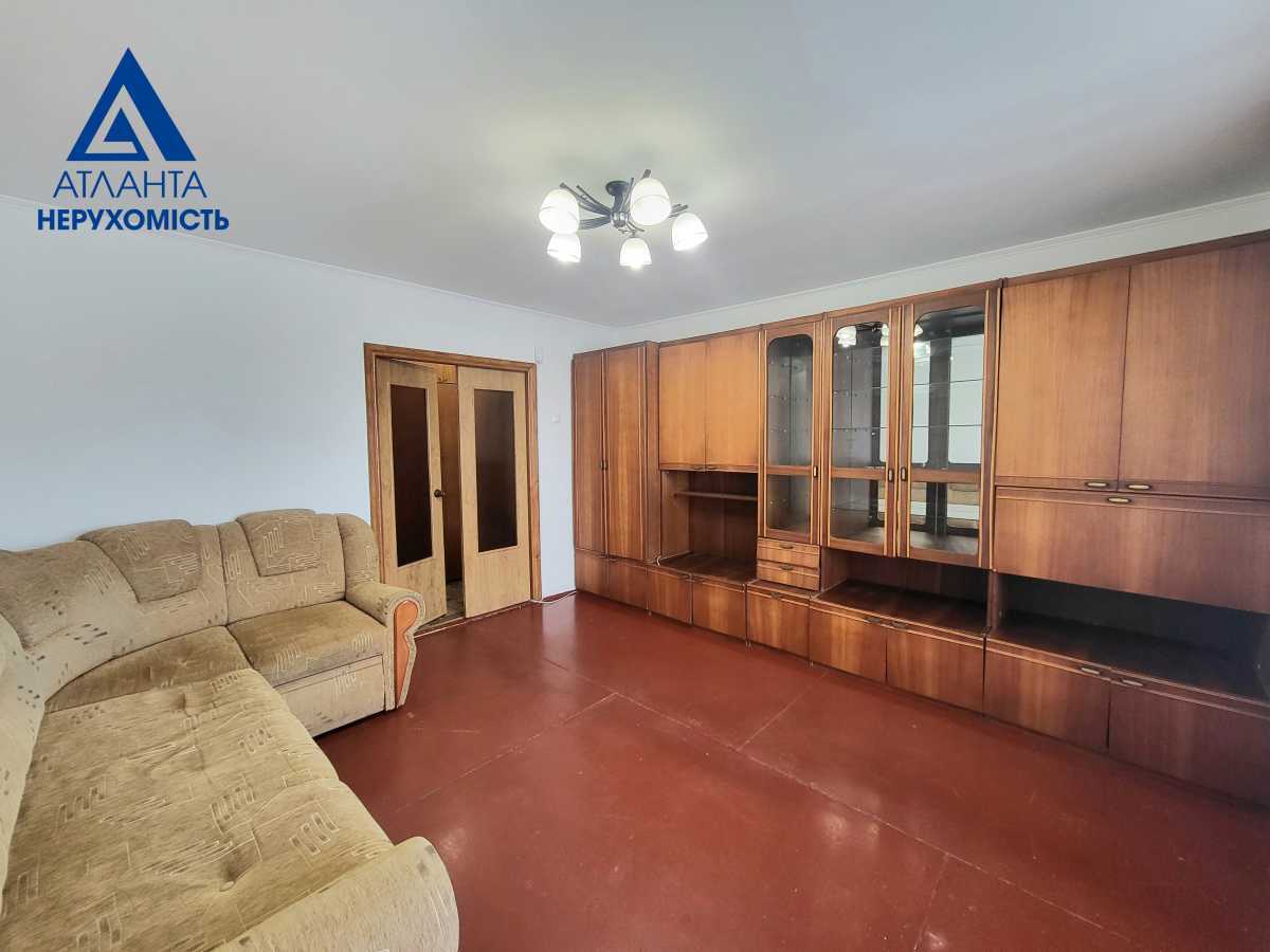 Продажа 3-комнатной квартиры 68 м², Князя Владимира ул., Івасюка, 52а