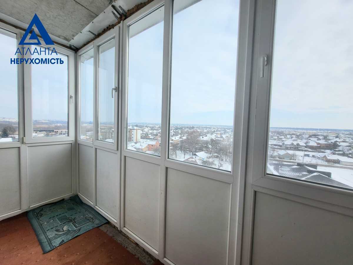 Продажа 3-комнатной квартиры 68 м², Князя Владимира ул., Івасюка, 52а