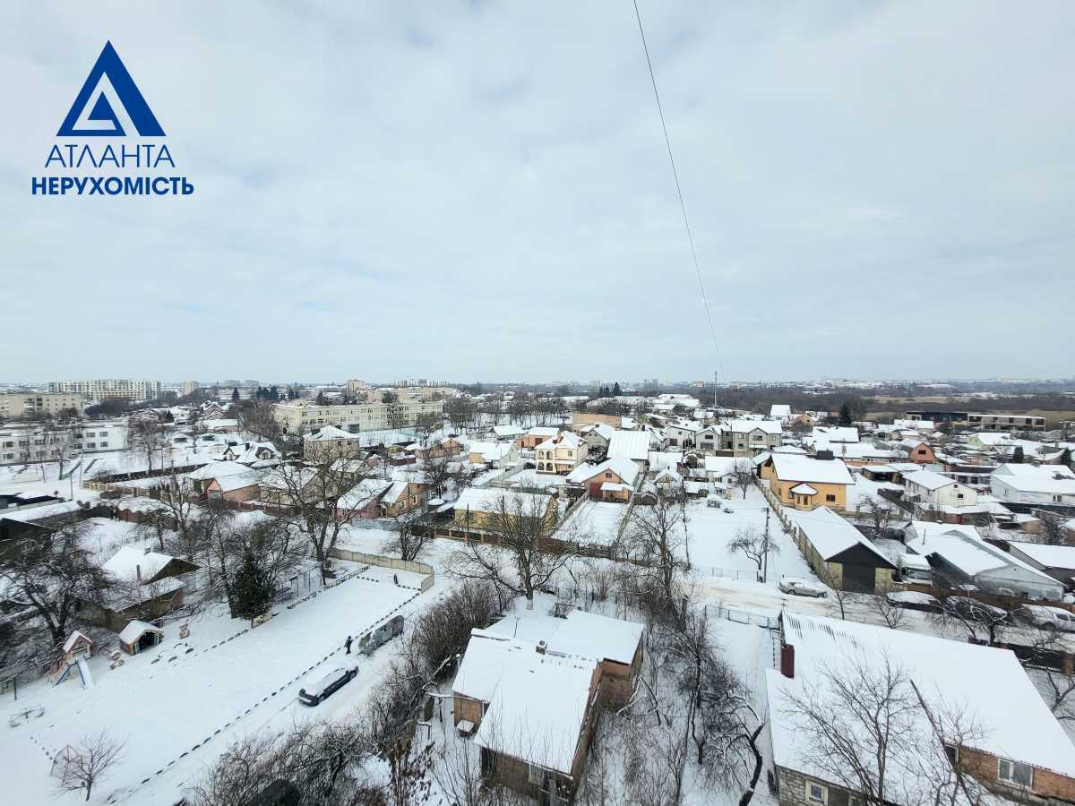 Продажа 3-комнатной квартиры 68 м², Князя Владимира ул., Івасюка, 52а