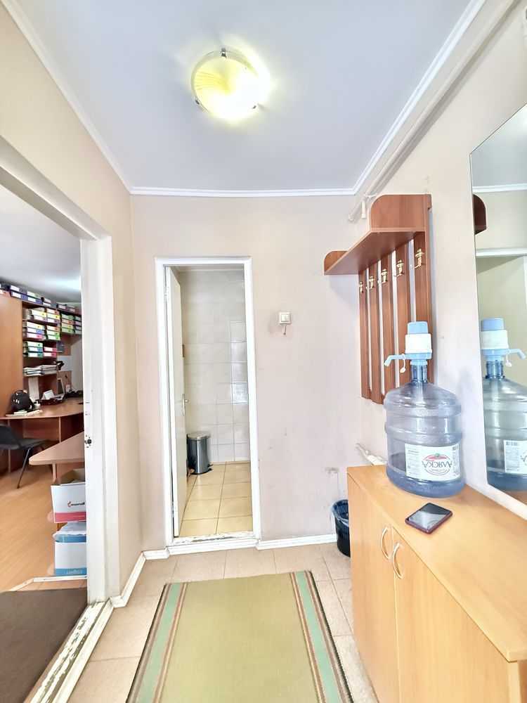 Продаж офісу 43.9 м², Чигоріна вул., 61А