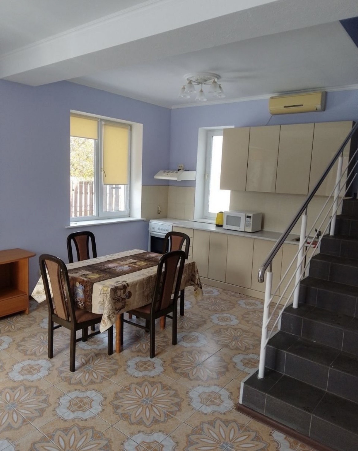 Оренда будинку 95 м², 12-а Абрикосова вул.