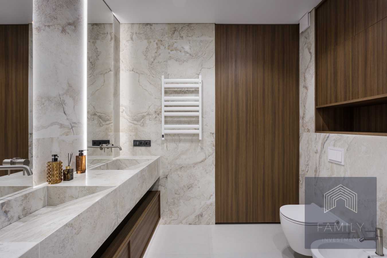 Продаж 2-кімнатної квартири 84 м², Дніпровська наб., 15Ж