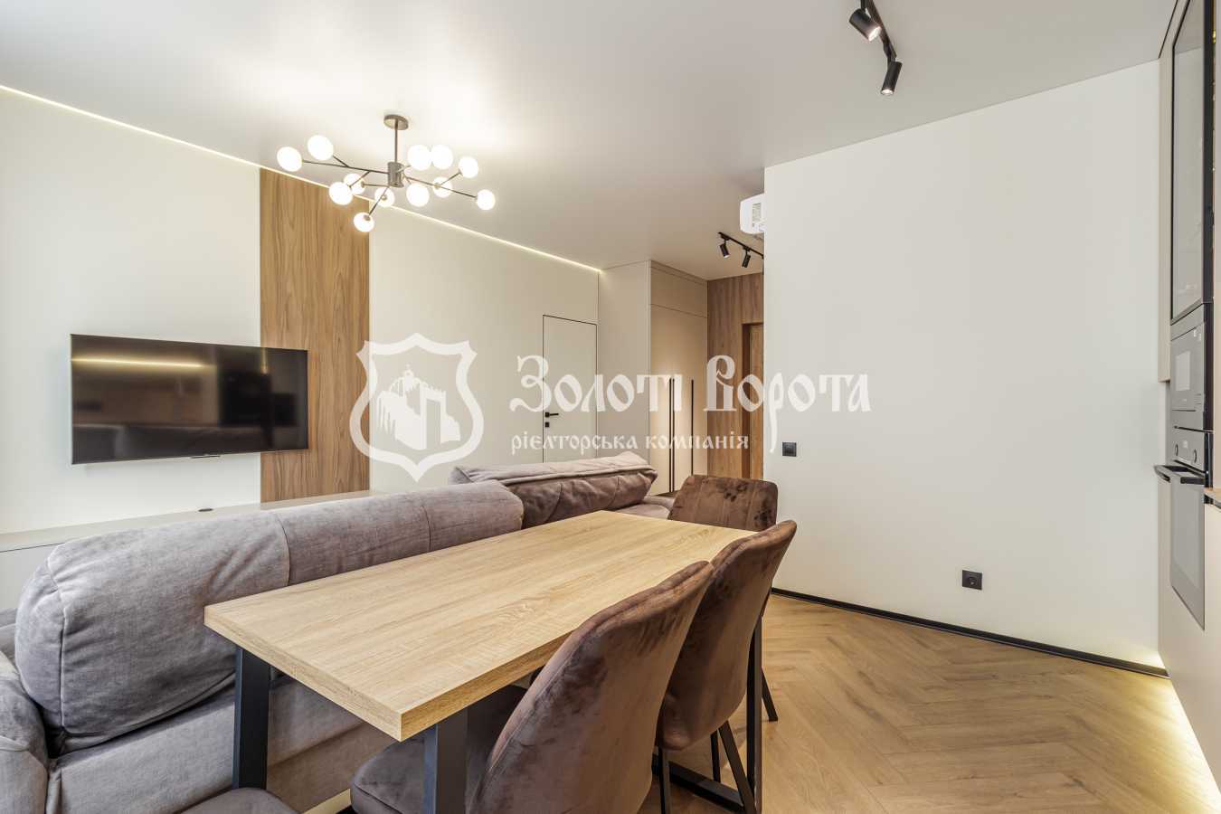 Продаж 1-кімнатної квартири 46.8 м², Канальна вул., 8Б