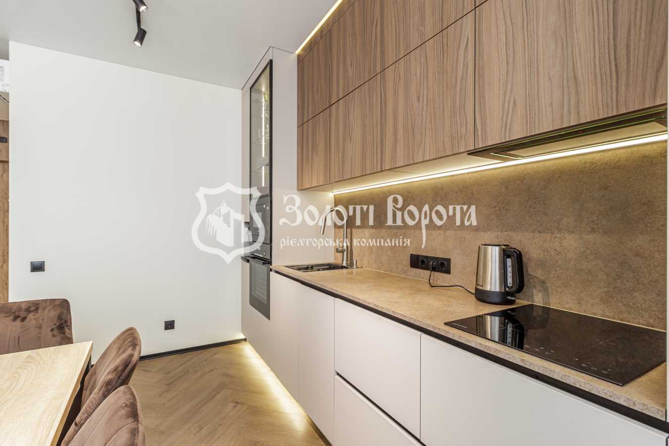 Продаж 1-кімнатної квартири 46.8 м², Канальна вул., 8Б