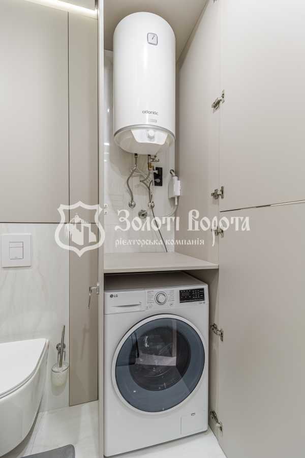 Продаж 1-кімнатної квартири 46.8 м², Канальна вул., 8Б