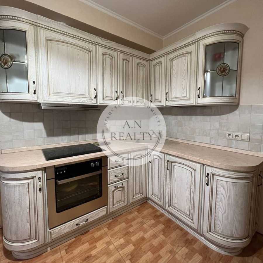 Продажа 2-комнатной квартиры 70 м², Юрия Шумского ул., 1Б