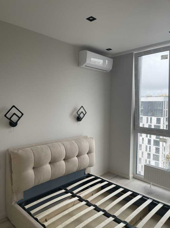 Продажа 1-комнатной квартиры 37.5 м², Салютная ул., 2