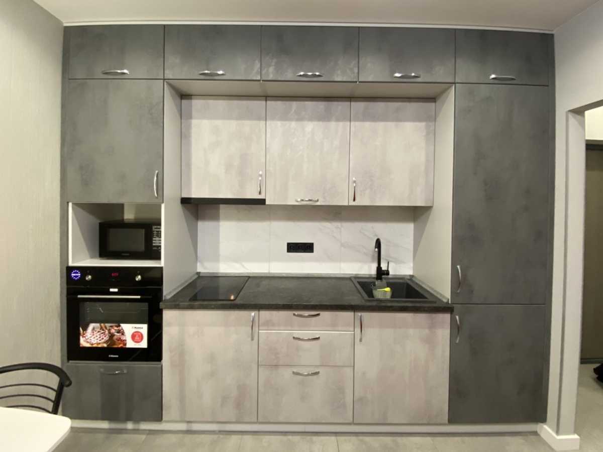 Продажа 1-комнатной квартиры 37.4 м², Салютная ул., 2