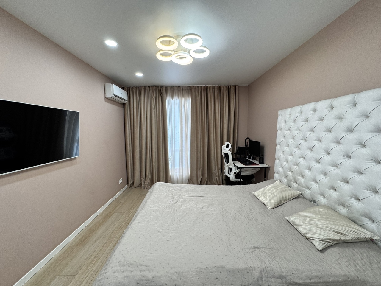 Продажа 1-комнатной квартиры 46 м², Набережная Победы ул., 42