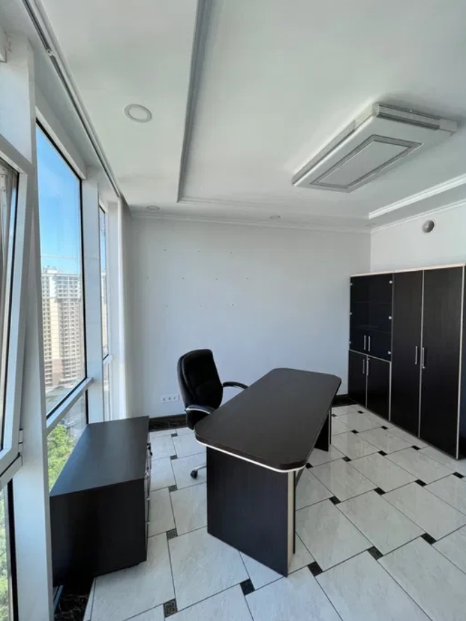 Аренда офиса 45 м², Генуэзская ул.