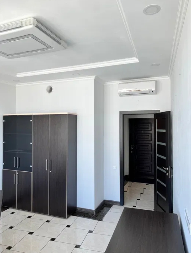 Аренда офиса 45 м², Генуэзская ул.