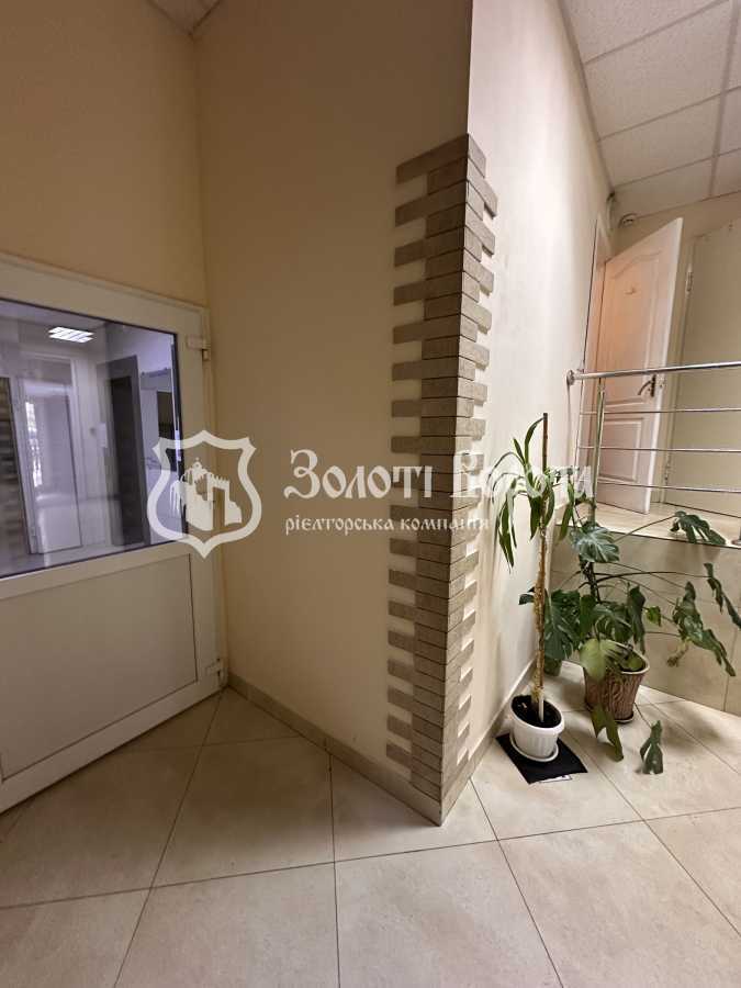 Продажа 1-комнатной квартиры 60.6 м², Ревуцкого ул., 9