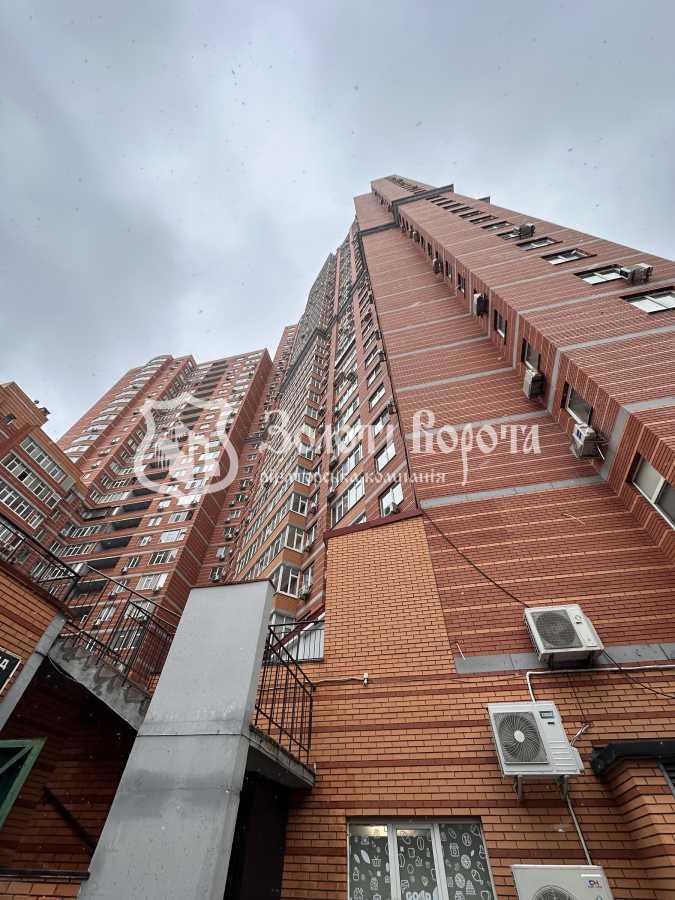 Продажа 1-комнатной квартиры 60.6 м², Ревуцкого ул., 9