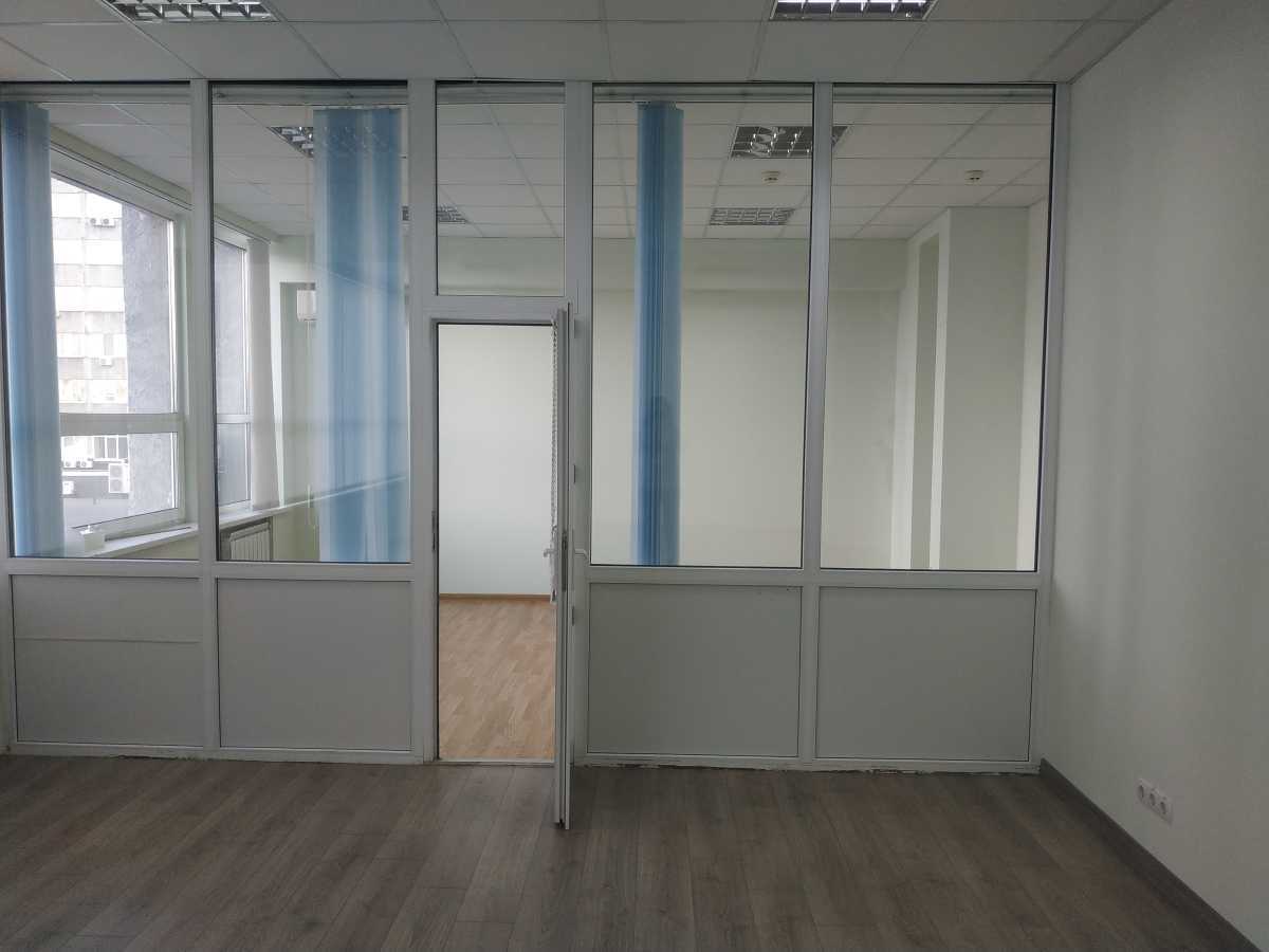 Аренда офиса 70 м², Евгения Сверстюка ул., 11