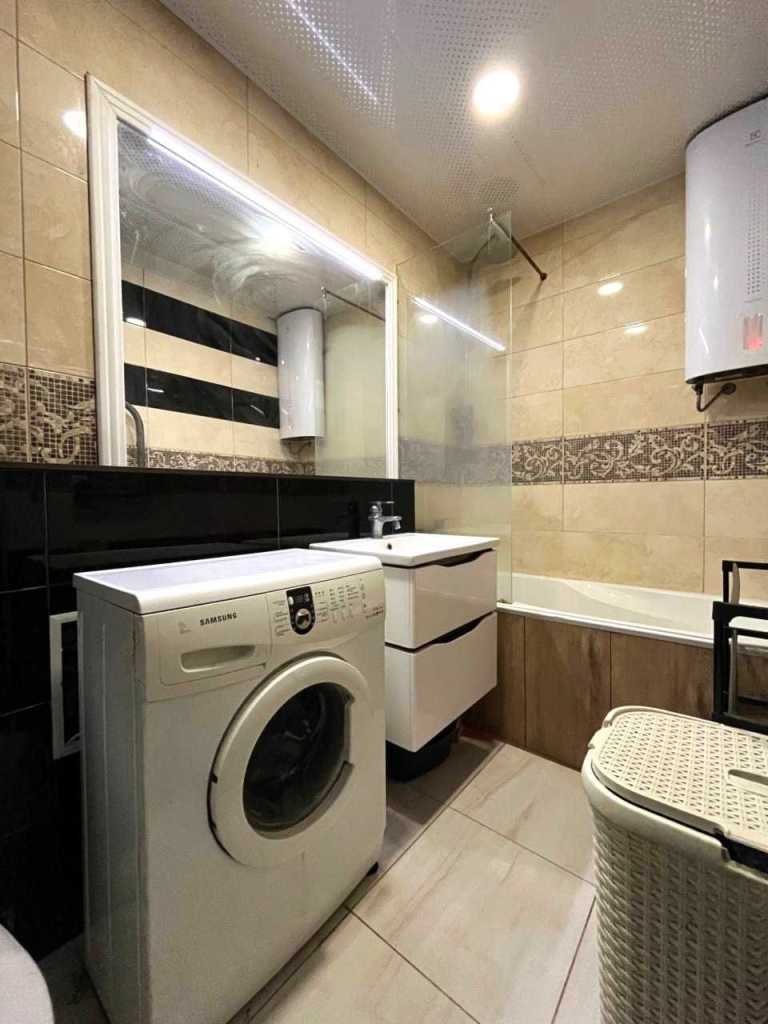 Продажа 3-комнатной квартиры 65 м², Независимости бул., 6В