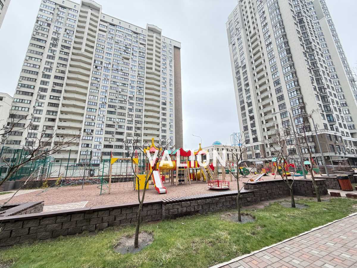 Продажа 2-комнатной квартиры 75 м², Танковая, 4г