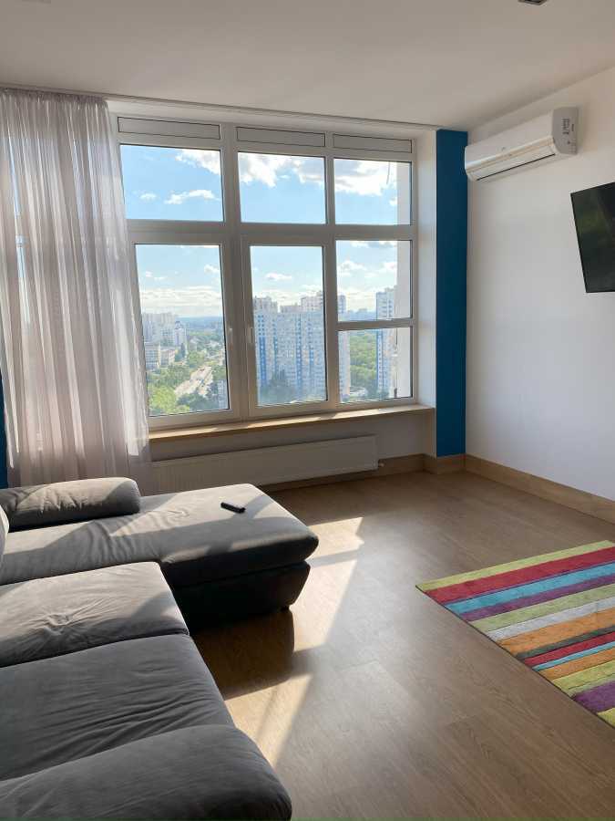 Оренда 1-кімнатної квартири 75 м², Парково-Сирецька вул., 4В