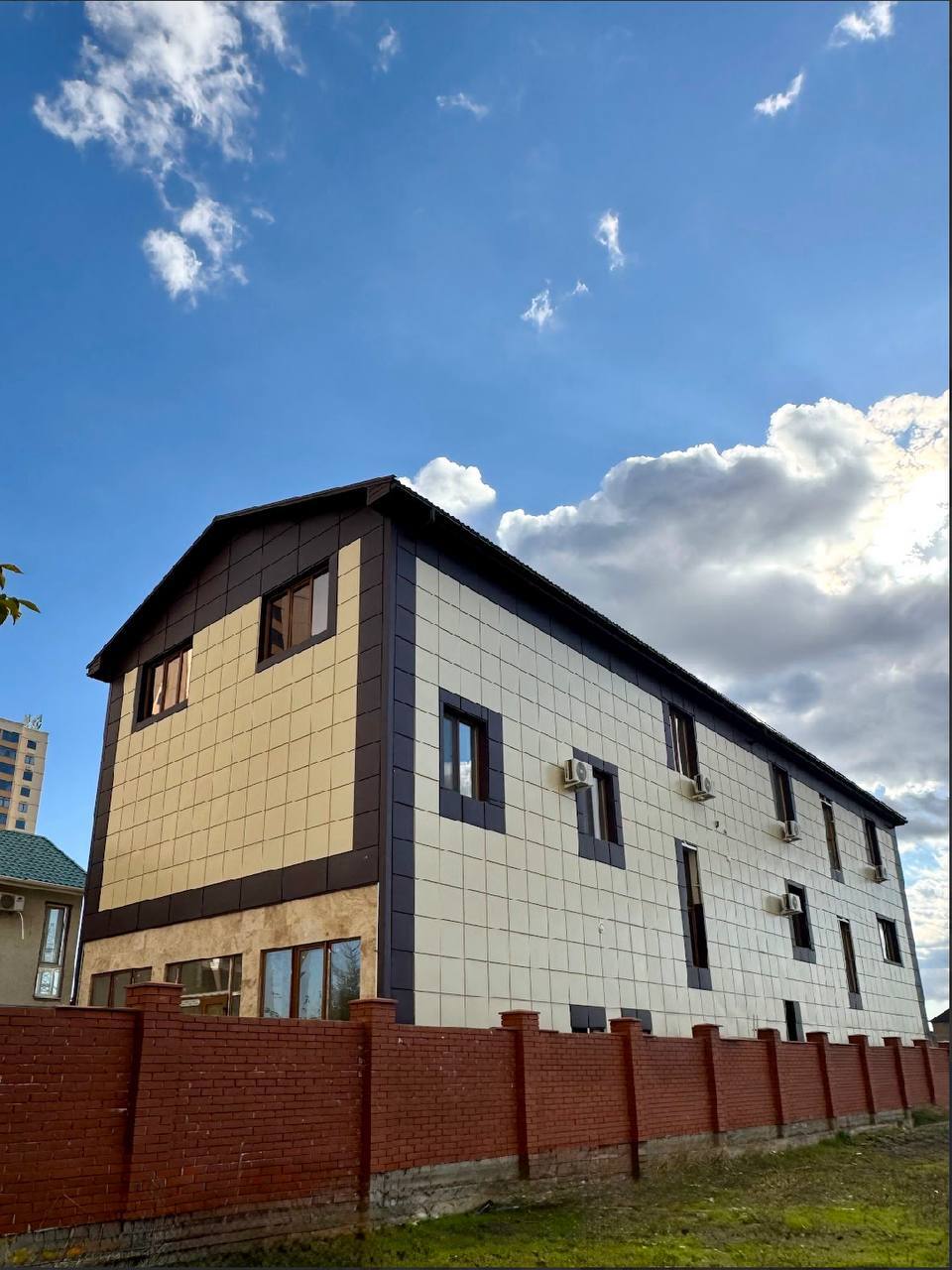 Продажа оздоровительного комплекса 690 м²