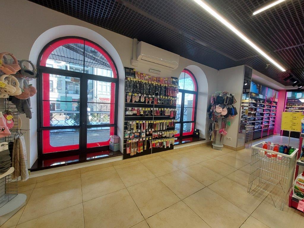 Аренда торгового помещения 190 м², Константиновская ул.