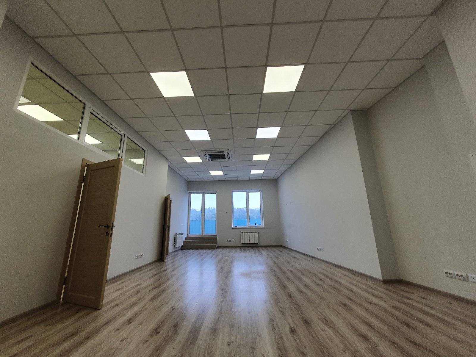 Аренда офиса 90 м², Константиновская ул.