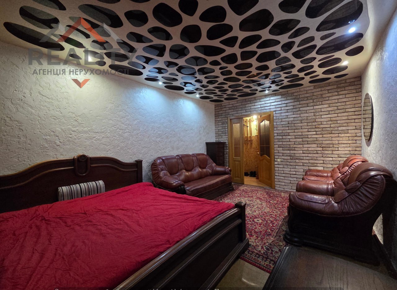 Оренда 1-кімнатної квартири 40 м², Набережна Перемоги вул.