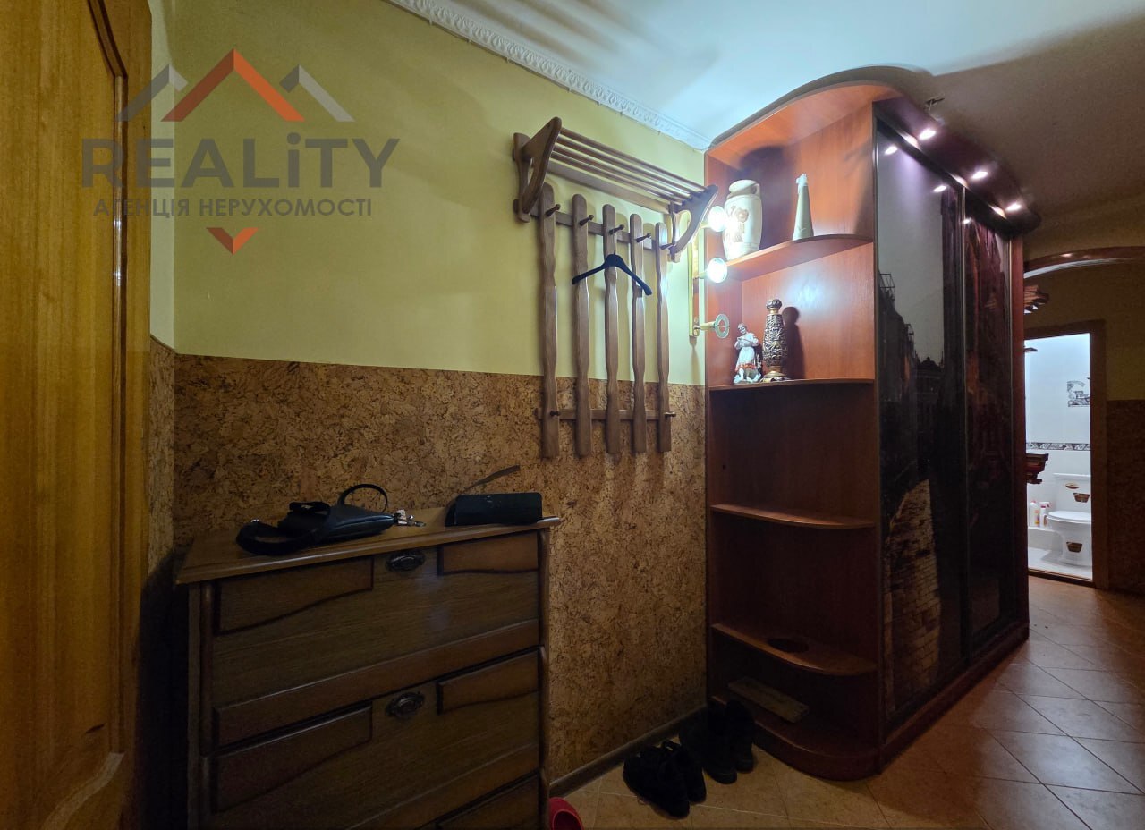 Оренда 1-кімнатної квартири 40 м², Набережна Перемоги вул.