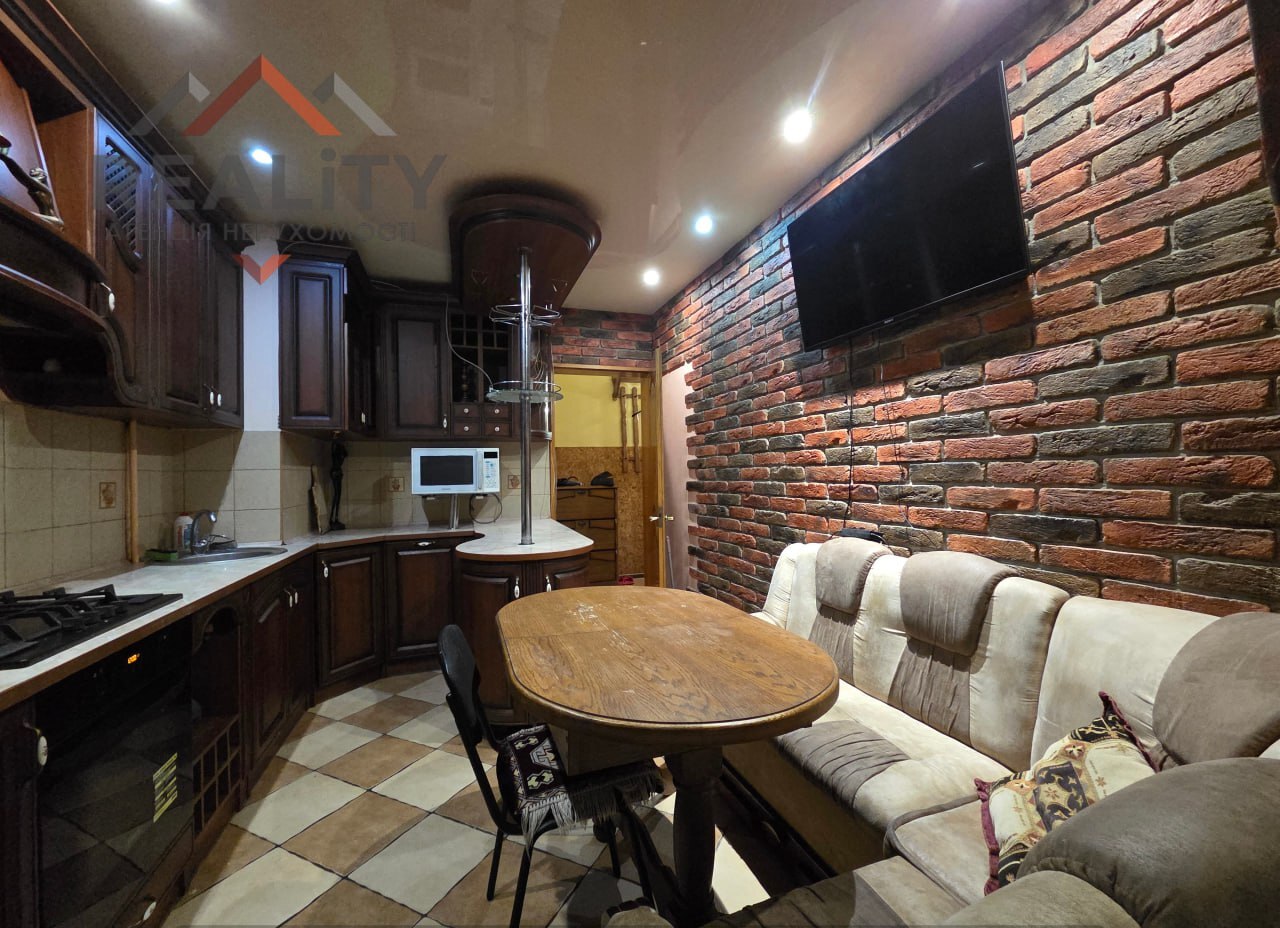 Оренда 1-кімнатної квартири 40 м², Набережна Перемоги вул.