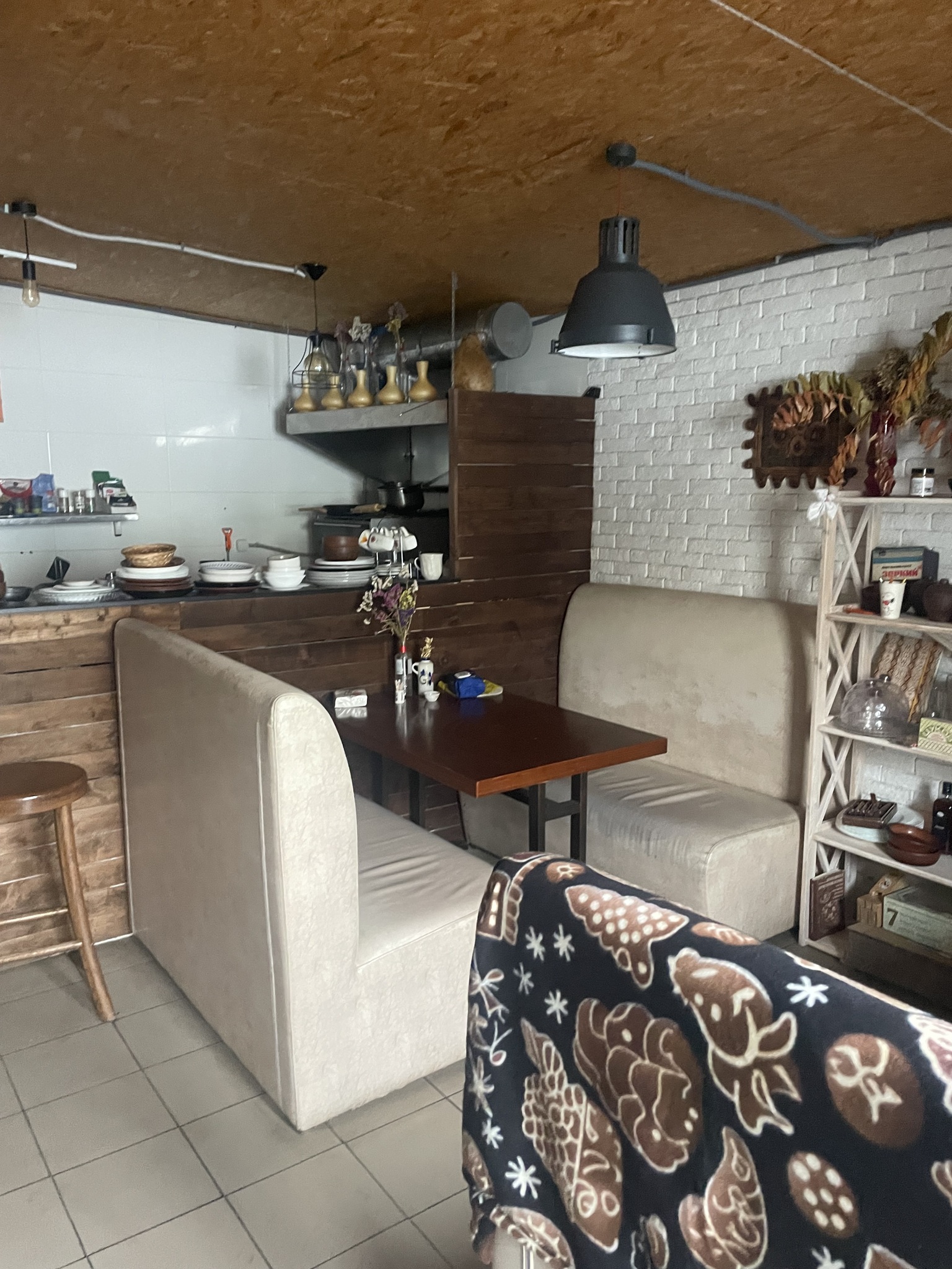 Аренда помещения свободного назначения 36 м², Ларисы Руденко ул., 6А