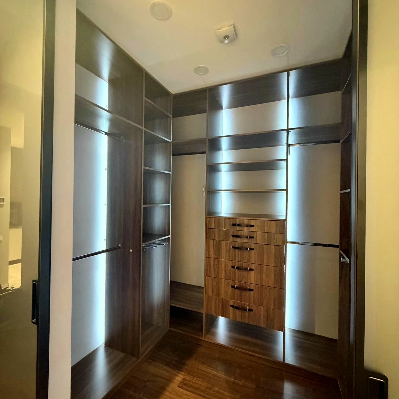 Аренда 3-комнатной квартиры 130 м², Генерала Шаповала ул., 2А