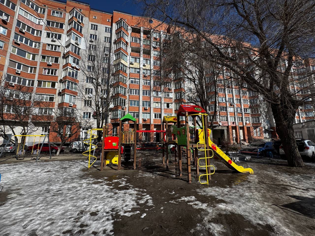 Оренда 2-кімнатної квартири 67 м², Хмельницька вул., 10