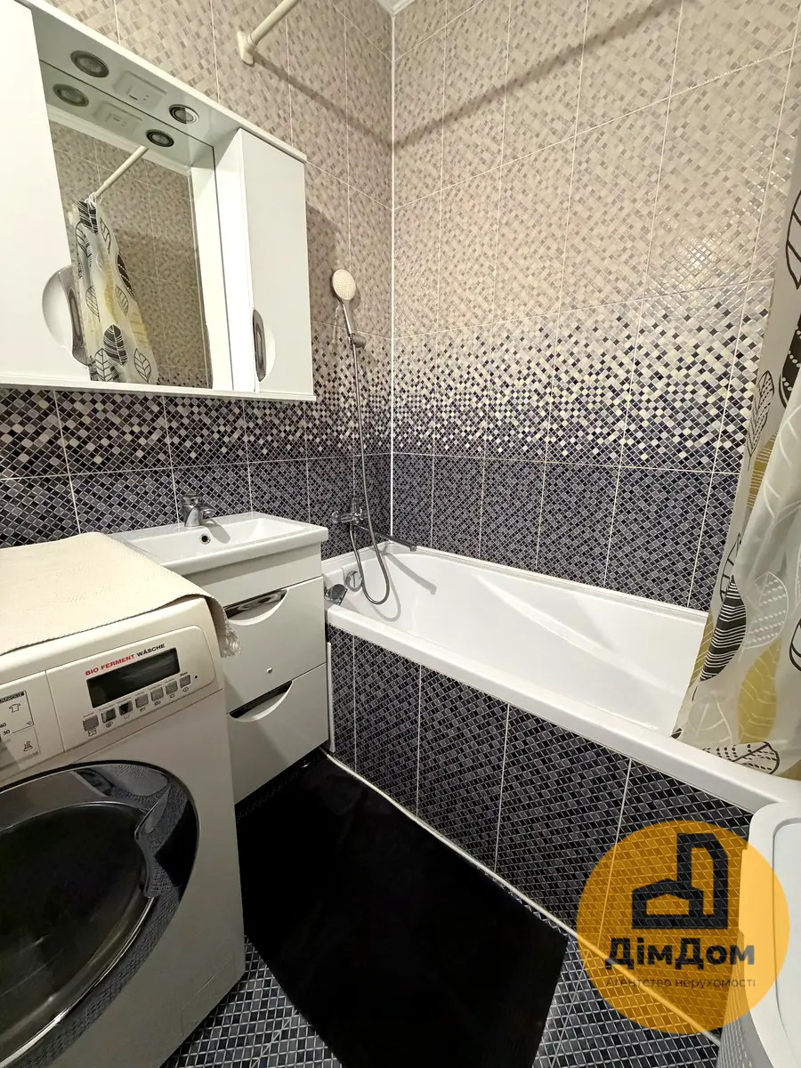 Продажа 3-комнатной квартиры 96 м², Алма-Атинская ул., 41А