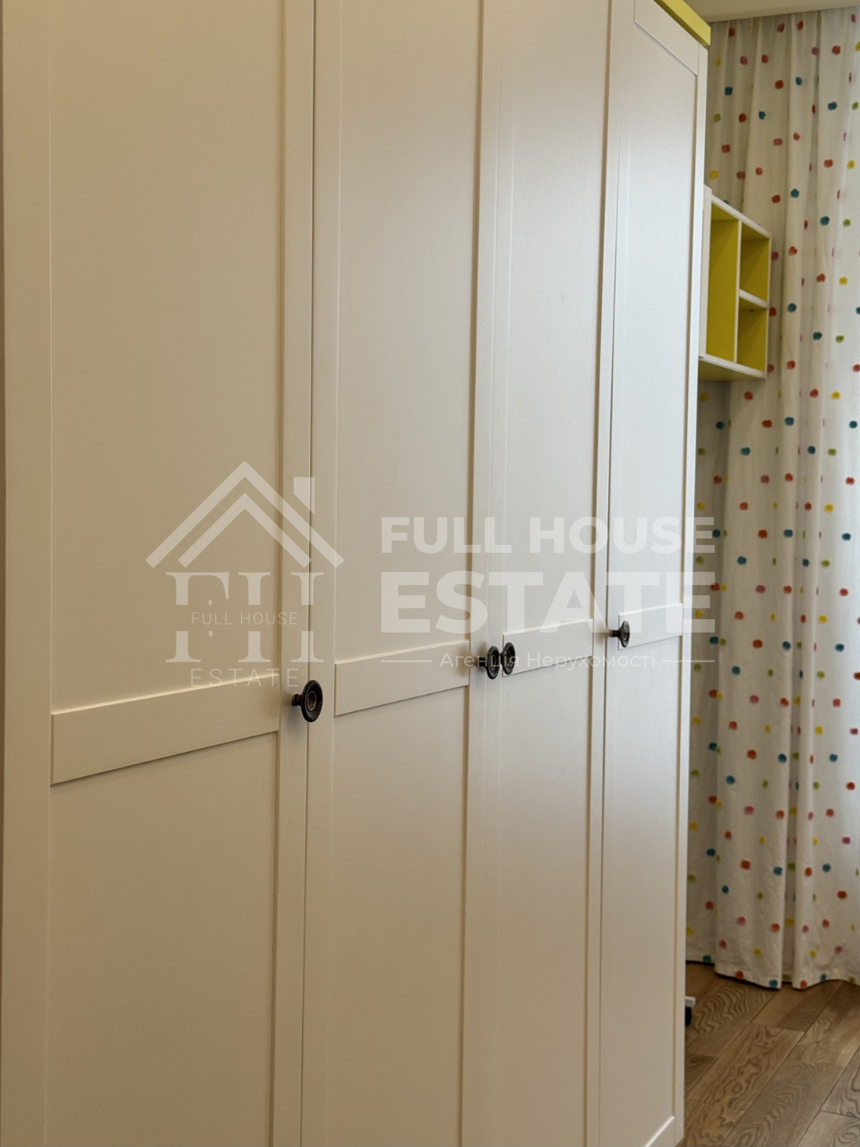 Оренда 3-кімнатної квартири 123 м², Василя Тютюнника вул., 37/1