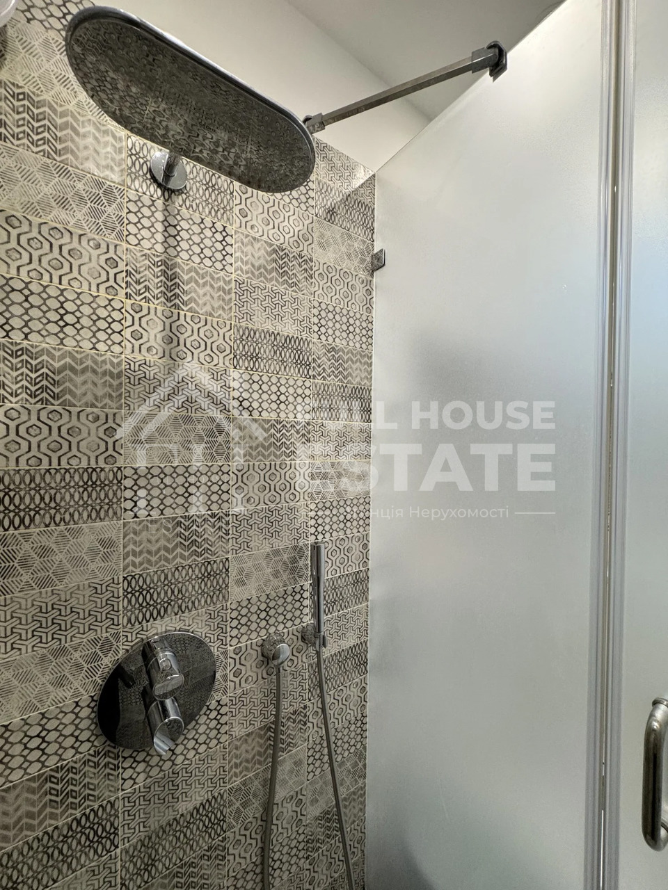 Оренда 3-кімнатної квартири 123 м², Василя Тютюнника вул., 37/1