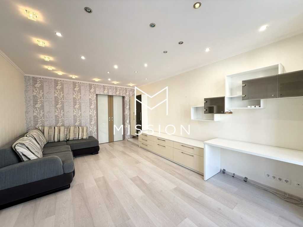 Продажа 3-комнатной квартиры 102 м², Михаила Донца ул., Ломоносова, 54А