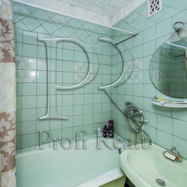 Продаж 3-кімнатної квартири 82 м², Підлісна вул., 2