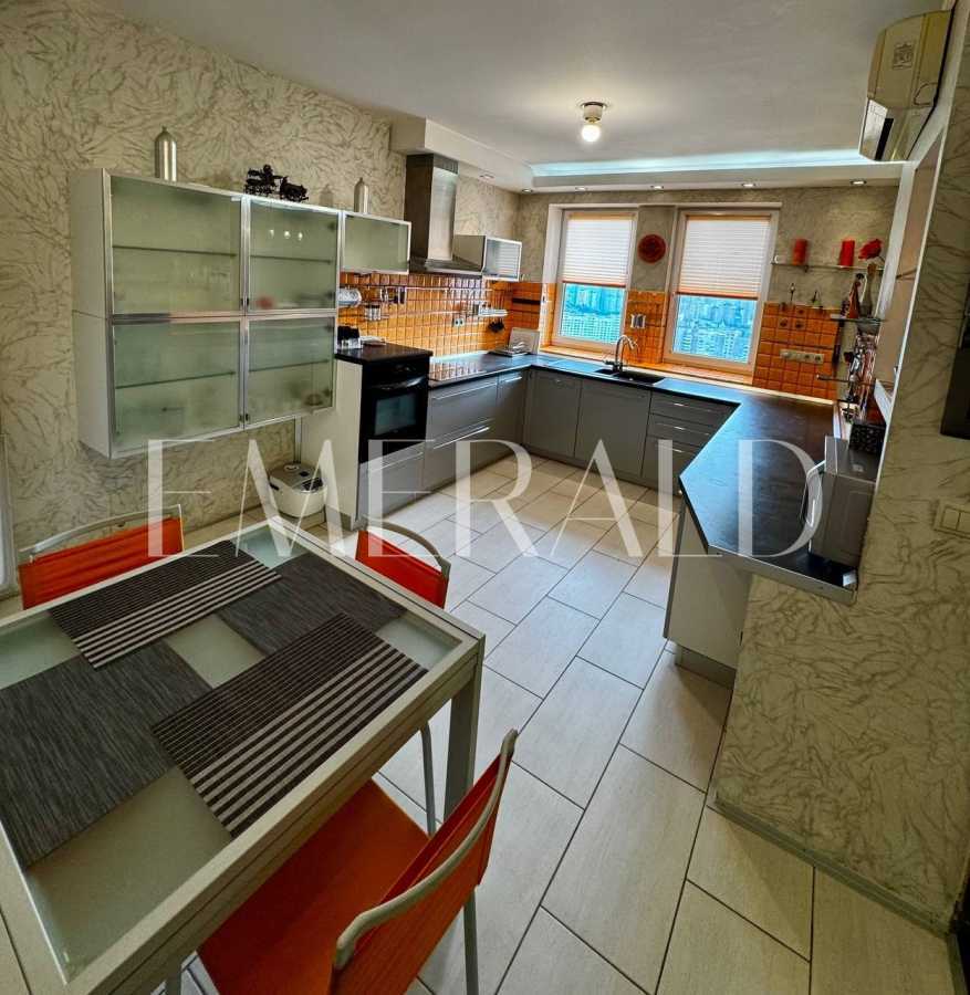 Оренда 3-кімнатної квартири 145 м², Анни Ахматової вул., 13