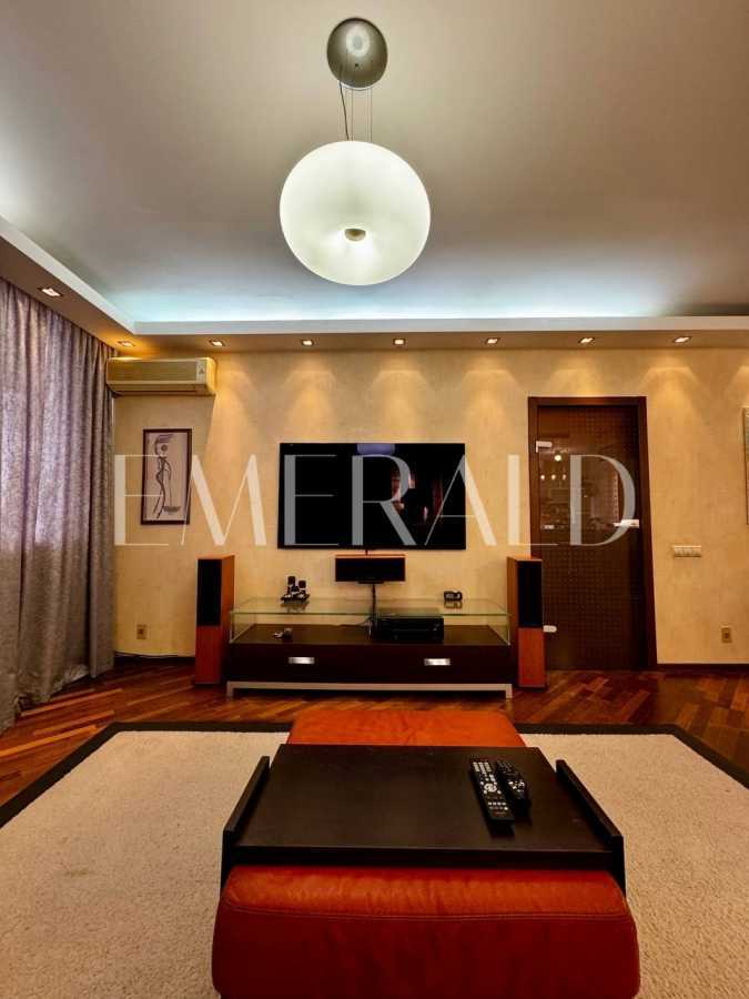 Оренда 3-кімнатної квартири 145 м², Анни Ахматової вул., 13