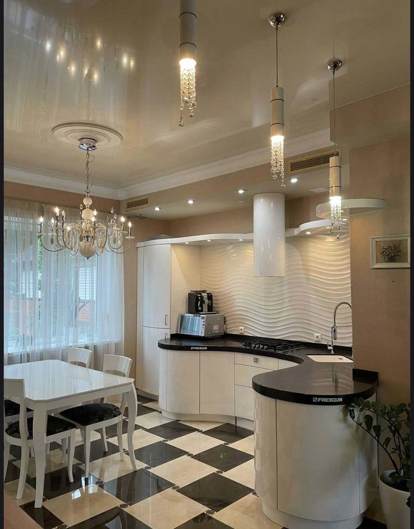 Продажа дома 237 м², Вологодская ул., 107